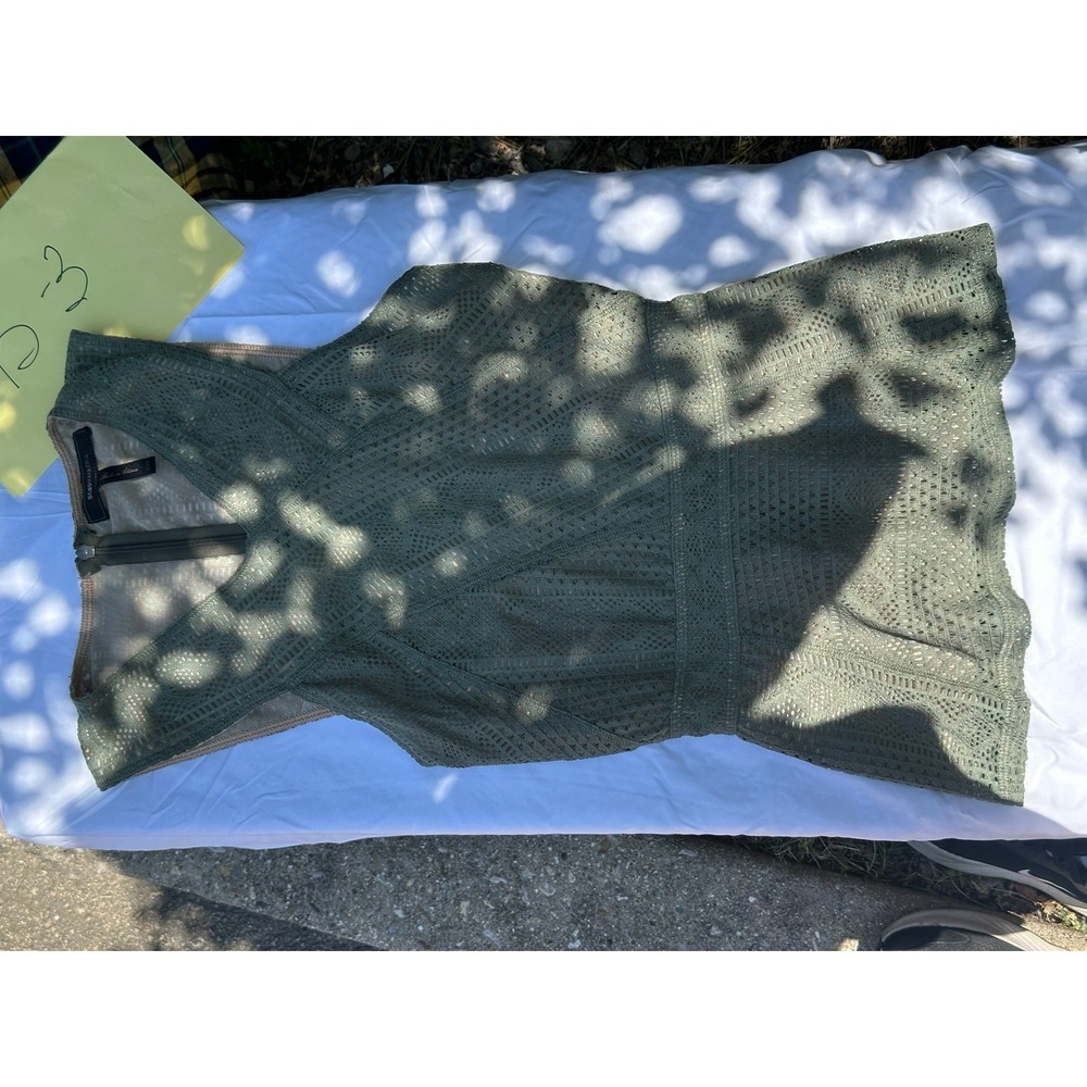 BCBGMAXAZRIA Lace Overlay Dress Women's Green Sleeveless Zipper V-Neck Size XXS